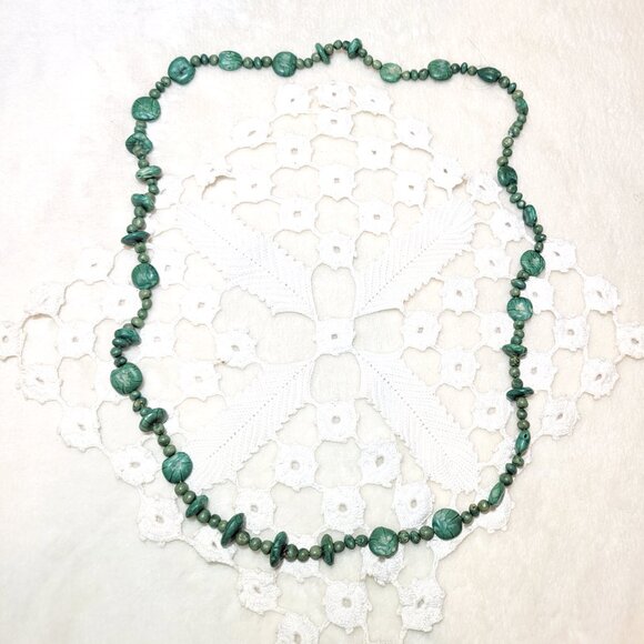 ☘️90's Teal Green Geometric Pebble Nugget Beaded Long Single Strand 18" Necklace - Picture 3 of 8